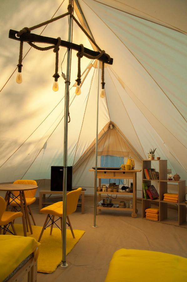 Glamping Z Alpakami Otel Jankowice  Dış mekan fotoğraf