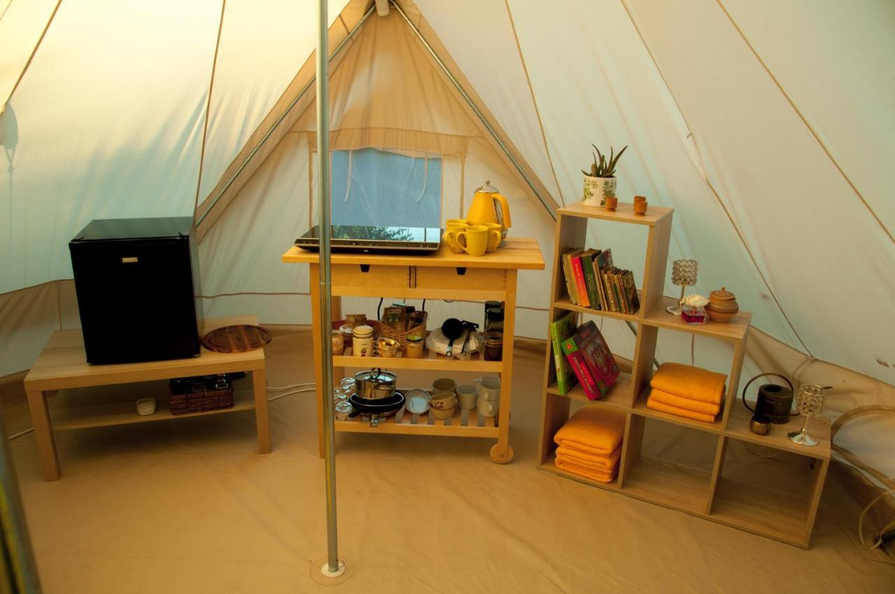 Glamping Z Alpakami Otel Jankowice  Dış mekan fotoğraf